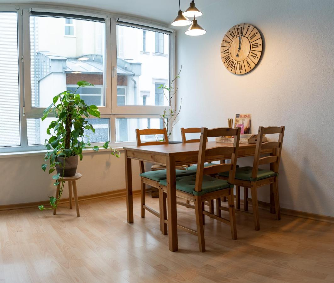 Zentrale - Ferienwohnung Am Thomaskirchhof Leipzig Extérieur photo